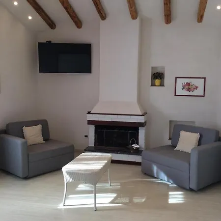 Marga, Private Garden, Patio, Holiday home Miane